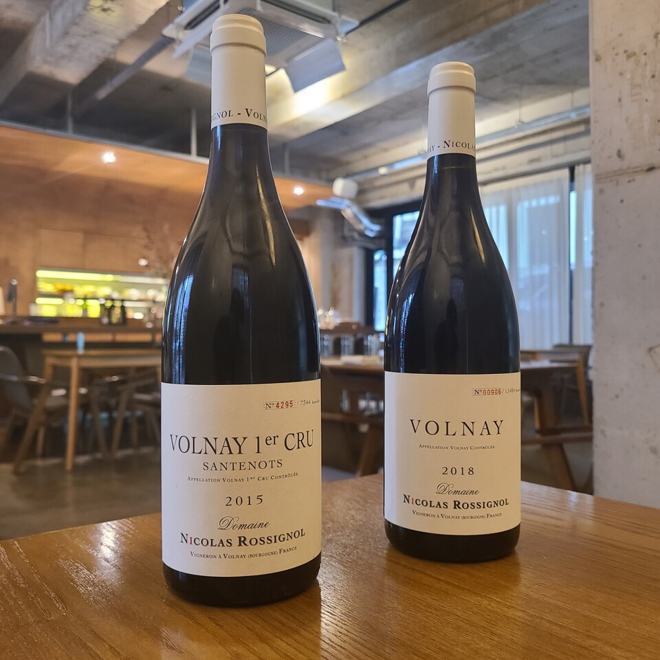 Nicolas Rossignol, VOLNAY 1er Cru SANTENOTS 2015(좌)