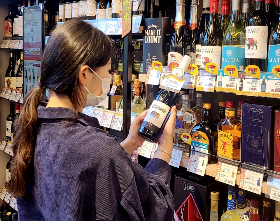 9월을 맞아 와인 출시 및 프로모션을 전개하는 이마트24 (사진=이마트24)