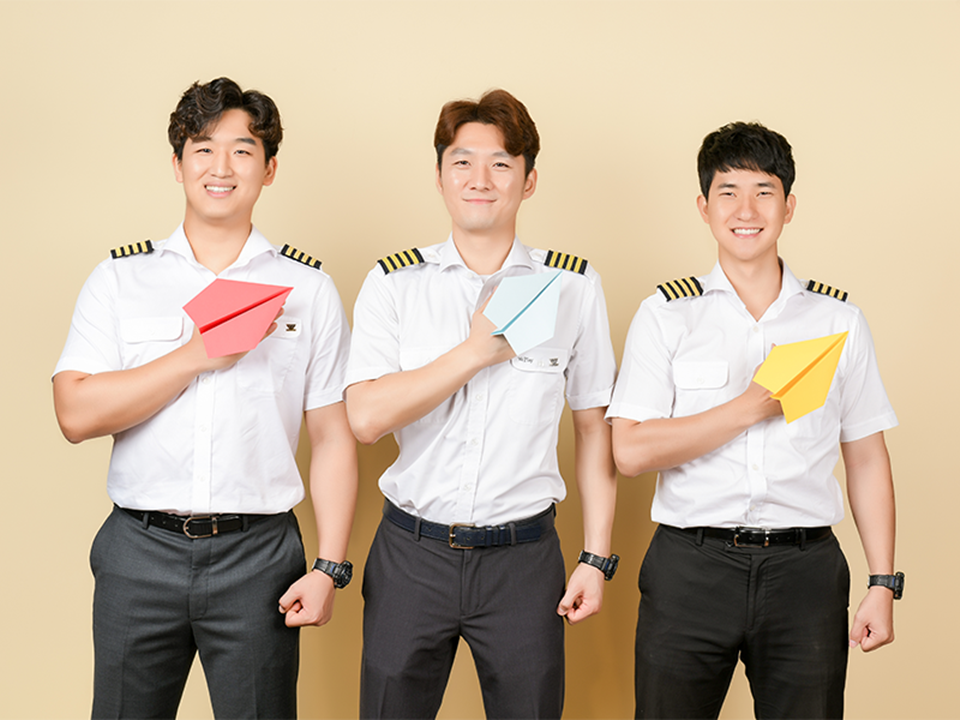 ‘Leave Your Mark’ 캠페인의 멘토 ‘위플레이’ (사진=아콜레이드 와인)