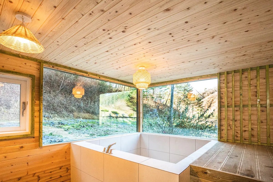 으지네민박 (사진=에어비앤비)