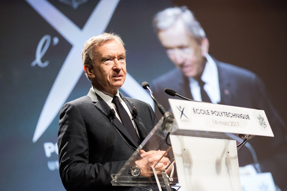 LVMH의 오너 베르나르 아르노(Bernard Arnault) (사진=Wikimedia)