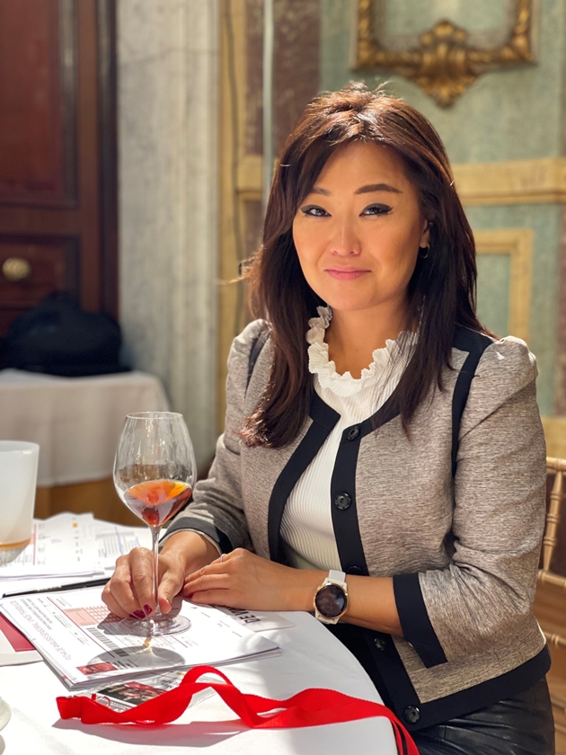 아이나 미 마이어(Aina Mee Myhre) MW