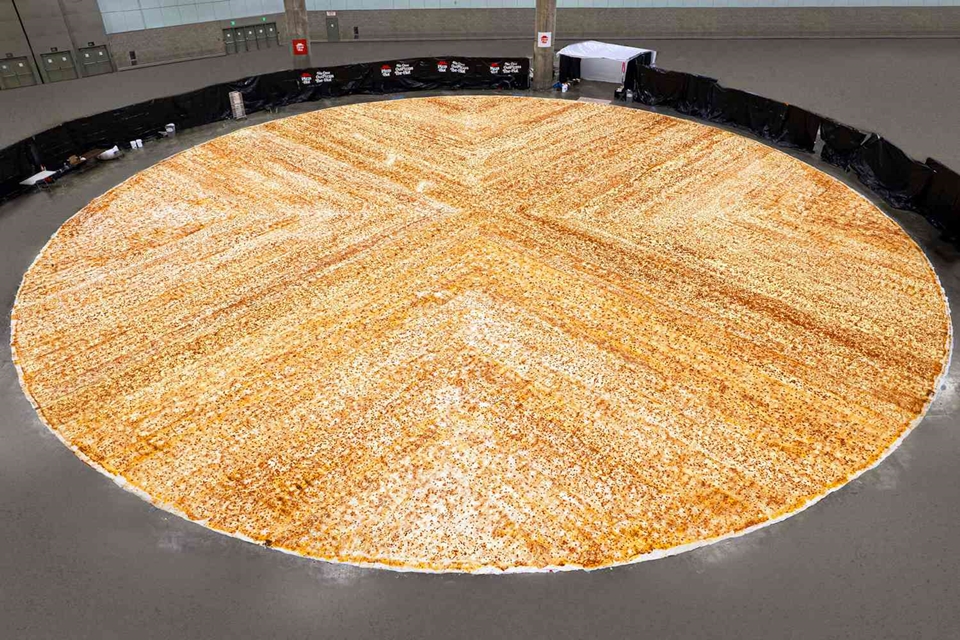 세계에서 가장 거대한 '피자' (사진=AIRRACK)
