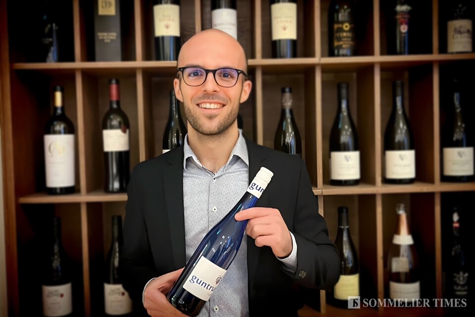 군트럼의 수출 매니저 '바티스트 모로(Batiste Moreau)'