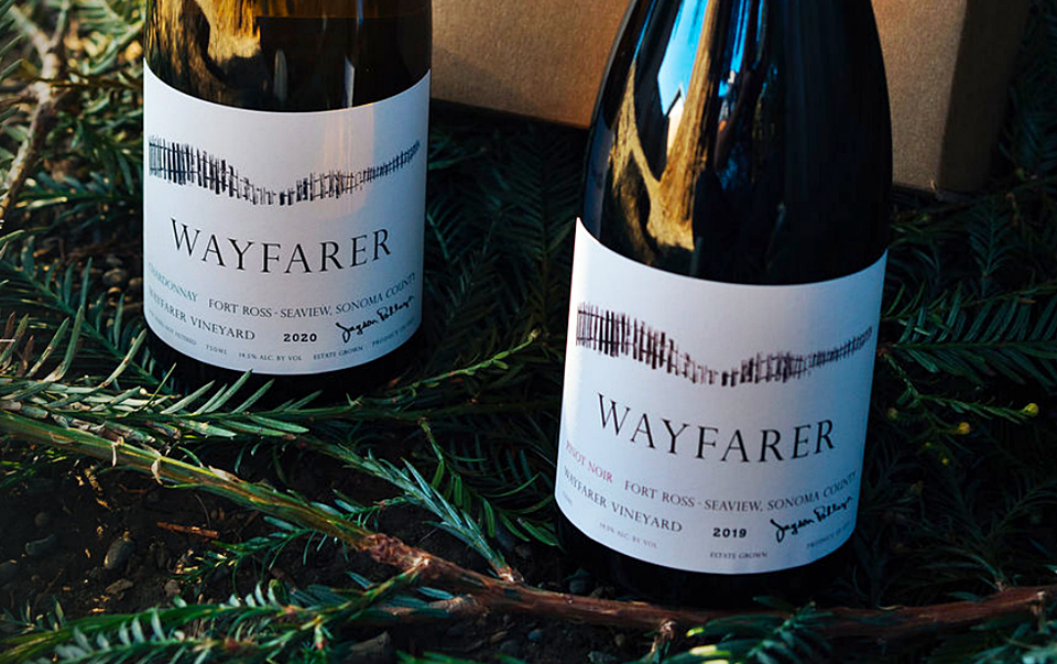 웨이페어러의 에스테이트 빈야드 피노누아는 모두 Bacigalupi Old Wente, Dijon 115, Dijon 667, Dijon 777, Hirsch, Hyde Old Wente, Mount Eden, Pommard 4, Pommard 5, Swan, Wayfarer 총 11가지의 피노 누아 클론을 블렌딩해 만들어진 아이콘 와인이다.