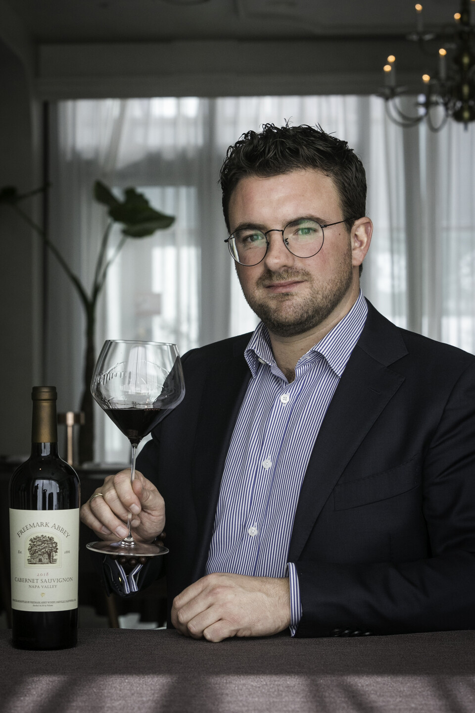 한국에 처음 방한한 마스터 소믈리에 피에르 마리 파티유(Pierre-Marie Pattieu), 그는 잭슨 패밀리 와인 그룹에 속해 다양한 잭슨 패밀리의 와인을 전 세계에 소개하고 있다.