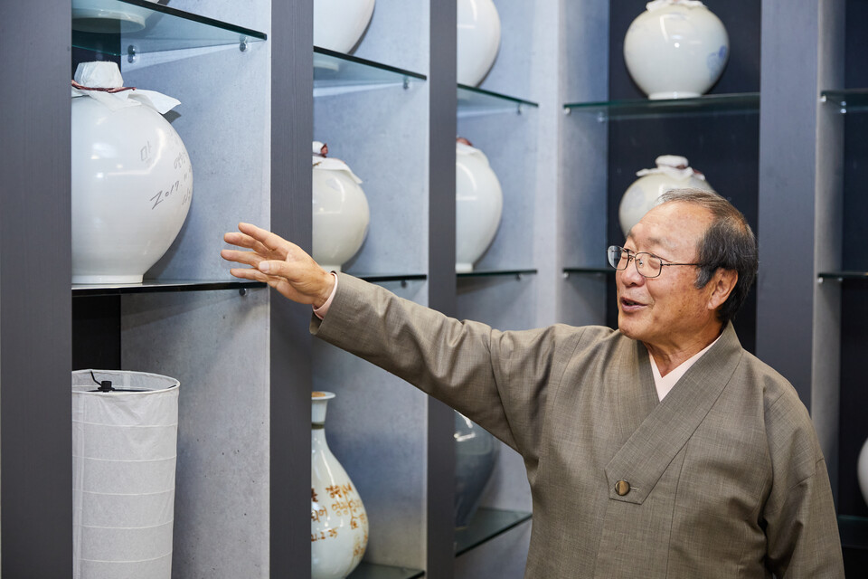 오미나라, 고운달 43의 공식 탄생을 선포하는 것을 기념해서 출시 기념행사를 개최한다.