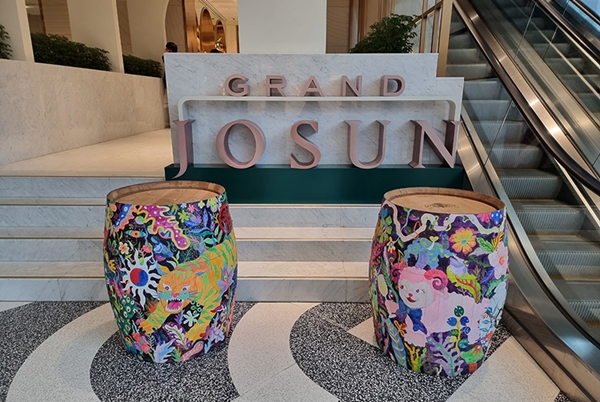 한보연 작가의 배럴 작품 ‘호랑이와 표범’, ‘양들과 무궁화’ (사진=와이넬)