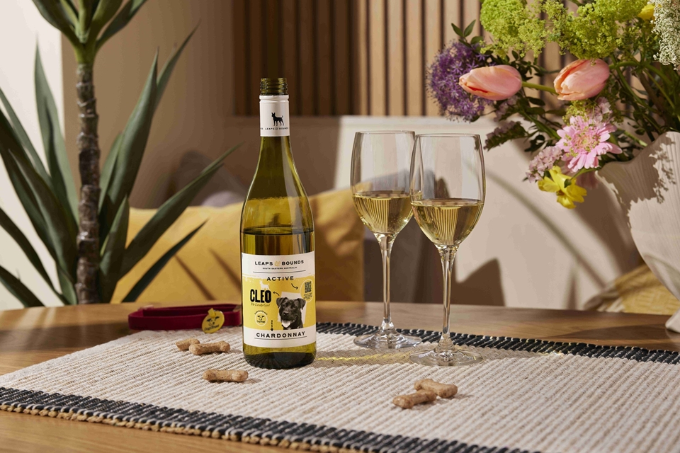 유기견 입양을 위해 특별하게 만들어진 와인 라벨 (사진=LEAPS & BOUNDS)