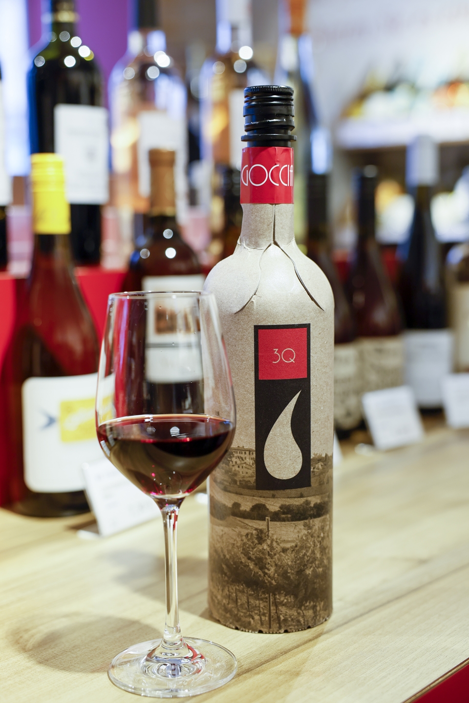 종이 기반 와인병 (사진=Messe Düsseldorf GmbH)