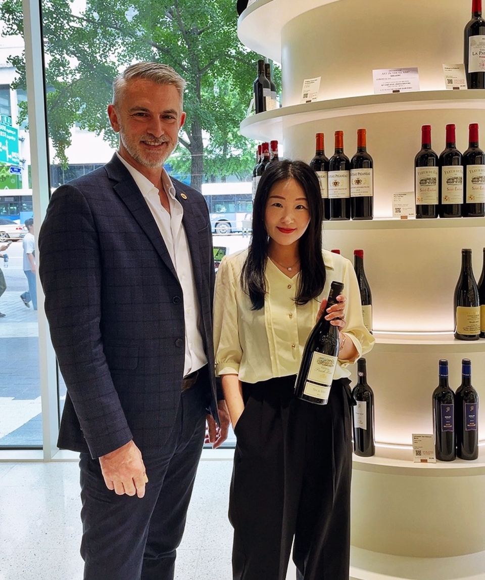 샤또 푸에슈오 세일즈/수출 디렉터 Yann Bourigault 와 필자