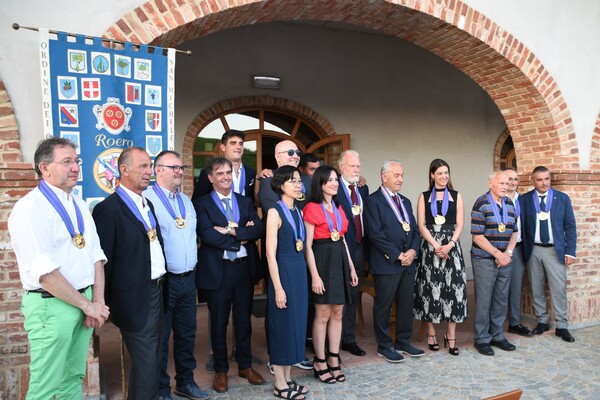 신임 로에로 기사 작위를 받은 신임 수혜자들 (사진 = PAOLO BRUNO)