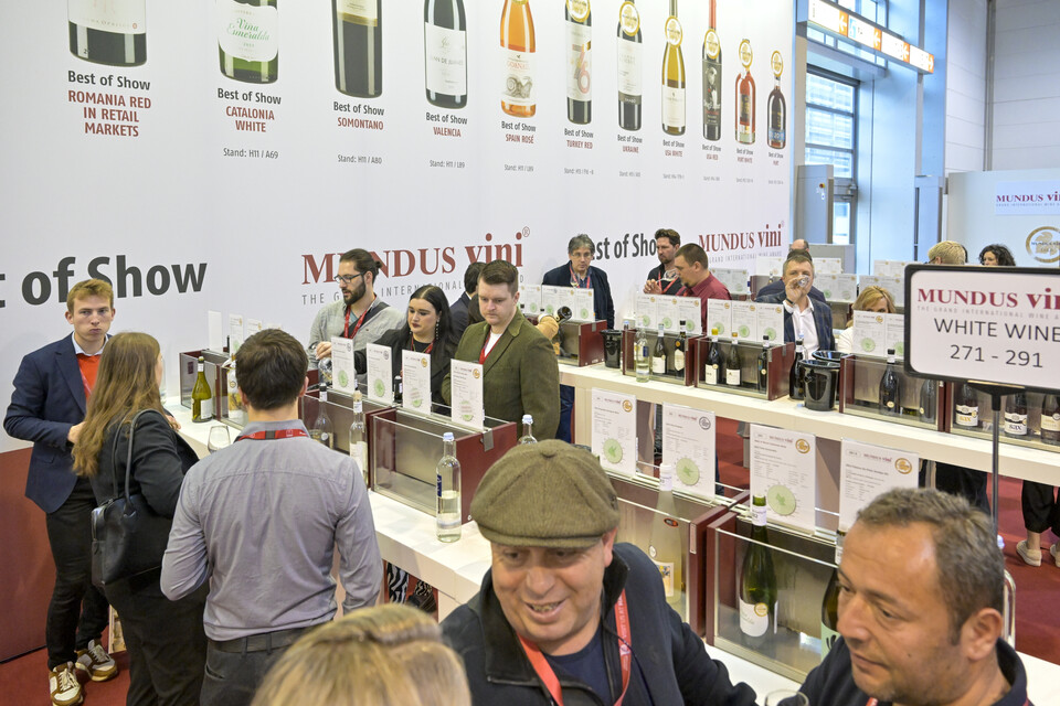 프로바인 문두스 비니 스탠드 photo credit ProWein