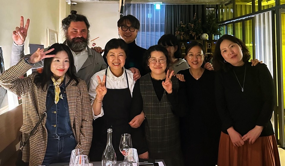 이탈리아 바르바레스코의 유니크한 와이너리 파비오 제아(Fabio Gea)의 와인메이커인 파비오 제아의 첫 한국방문을 기념한 스페셜 페어링 디너가 우정욱 셰프의 레스토랑 수퍼판(Superpan)에서 진행됐다