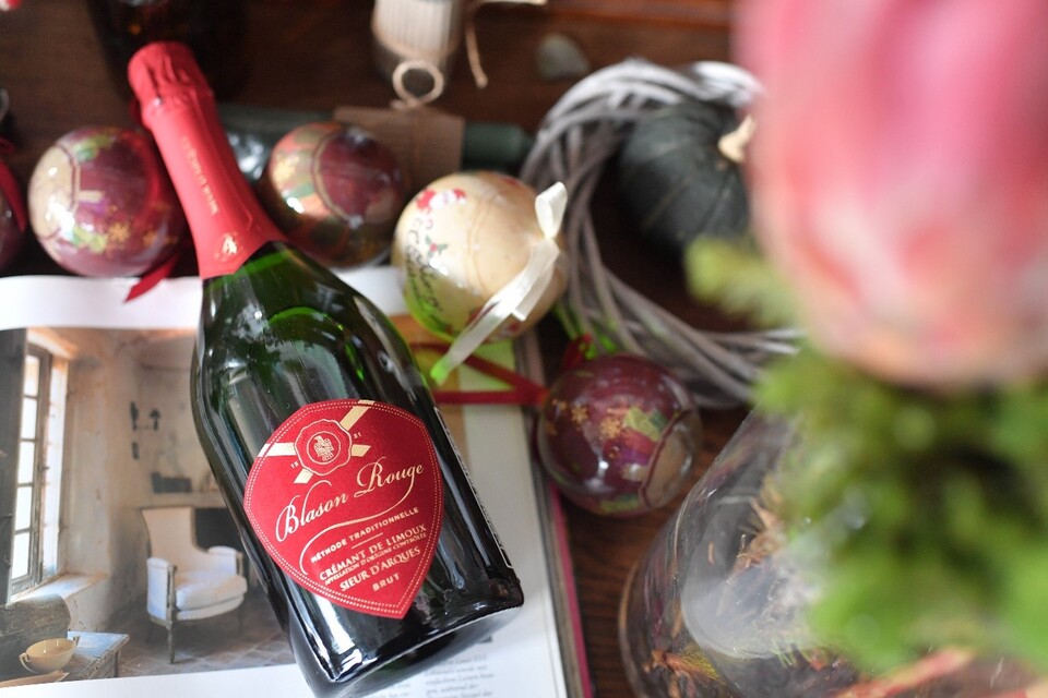 '샴페인보다 100년 앞선 스파클링 와인', 씨에르 다르퀴 블라송 루즈 브뤼(Sieur d’Arques Blason Rouge Burt)