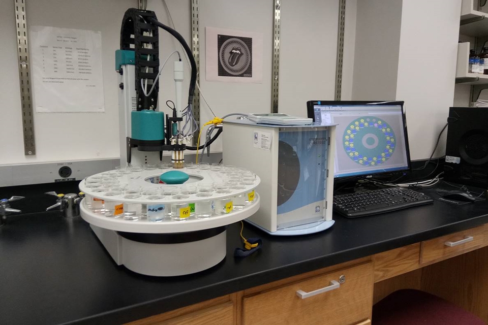 와인의 오염을 감지하는 '전자 혀' (사진=Washington State University)