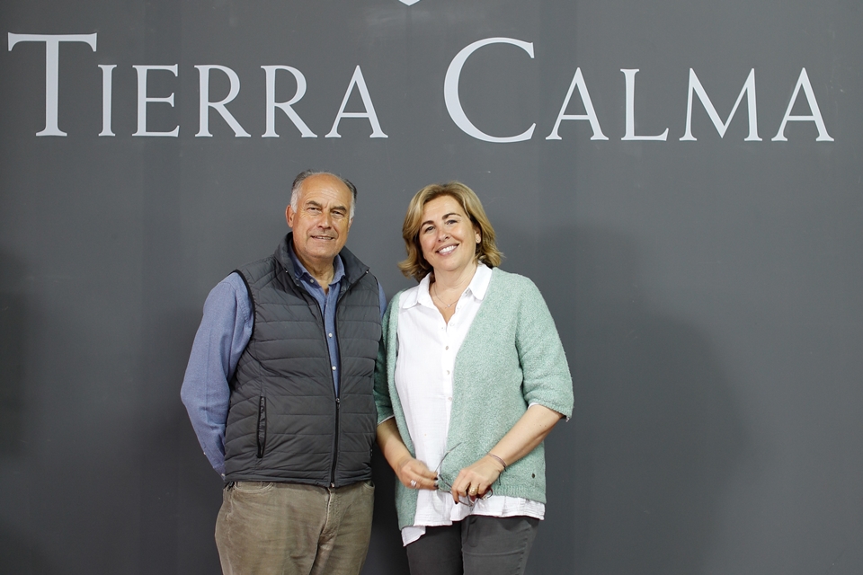 와이너리 오너인 라파엘과 엘레나