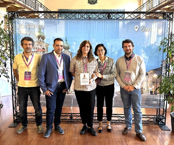 필자와 3일간 팀워크를 발휘해 심사에 열혈한 1조 팀원들