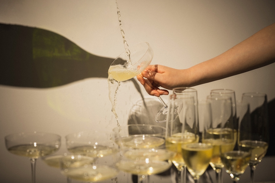 호텔 나루 서울 엠갤러리 왓 어 스파클 데이 (사진=호텔 나루 서울 엠갤러리)