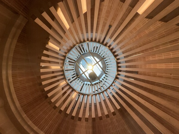 브리지아렐리가 2016년 설립한 숙성실 천장