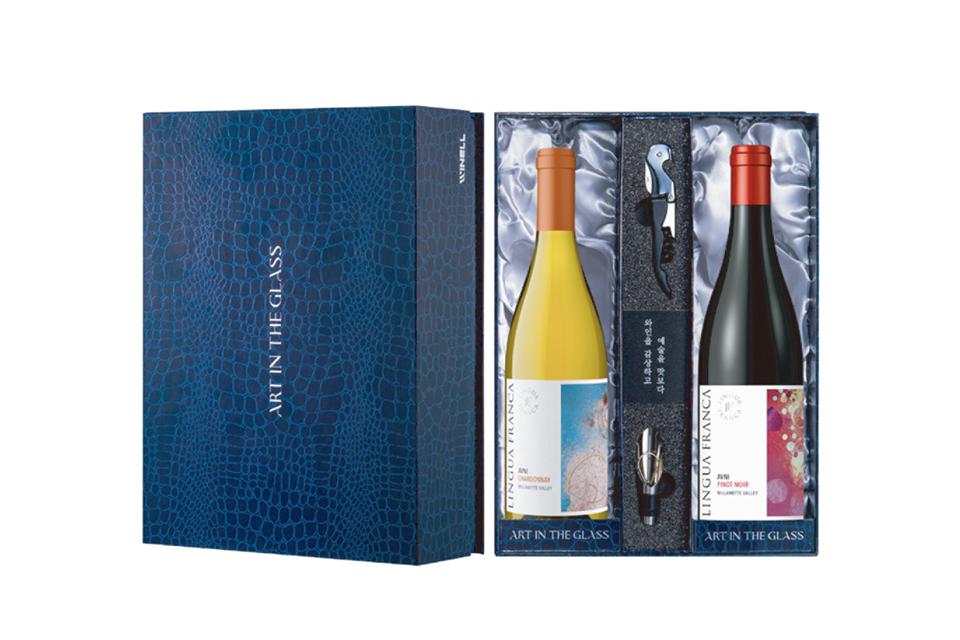 '링구아 프랑카(Lingua Franca)', 권장소비자가: 400,000원 / 판매처: 판매처: 아트인더글라스 갤러리, 서울와인, ㈜보르도, 주식회사스타보틀올림픽공원, 포도한그루, 와인하우스 여의도, 언코르크, 라빈리커스토어, 와인룩, 가자주류 구리, 더블유에이치유통, ㈜케이비노, 세계주류마켓, 동적골 와인스토리, 트레비니, 베러댄보틀샵, 와인나라아울렛진주신안점, 와인지몽, 와인N글라스, 베레종, 네비올로 분당, 와인앤아트