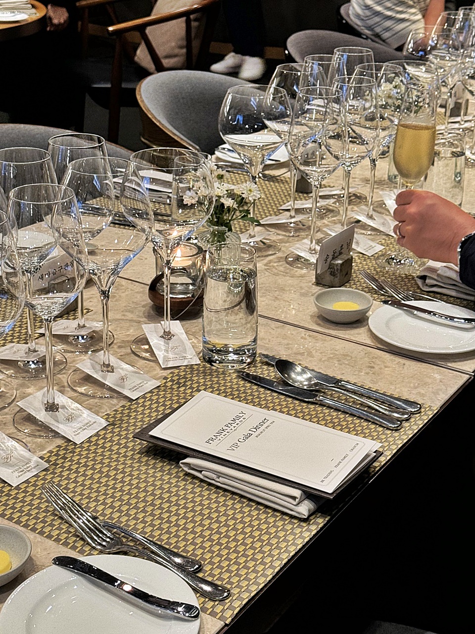 비케이트레이딩이 미국 나파밸리 프리미엄 와인 브랜드인 '프랑크 패밀리(Frank Family Vineyards)'의 VIP 갈라디너를 특별 개최했다