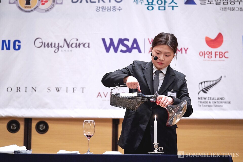 대학생 부문 우승자 박세연 소믈리에의 결선 모습