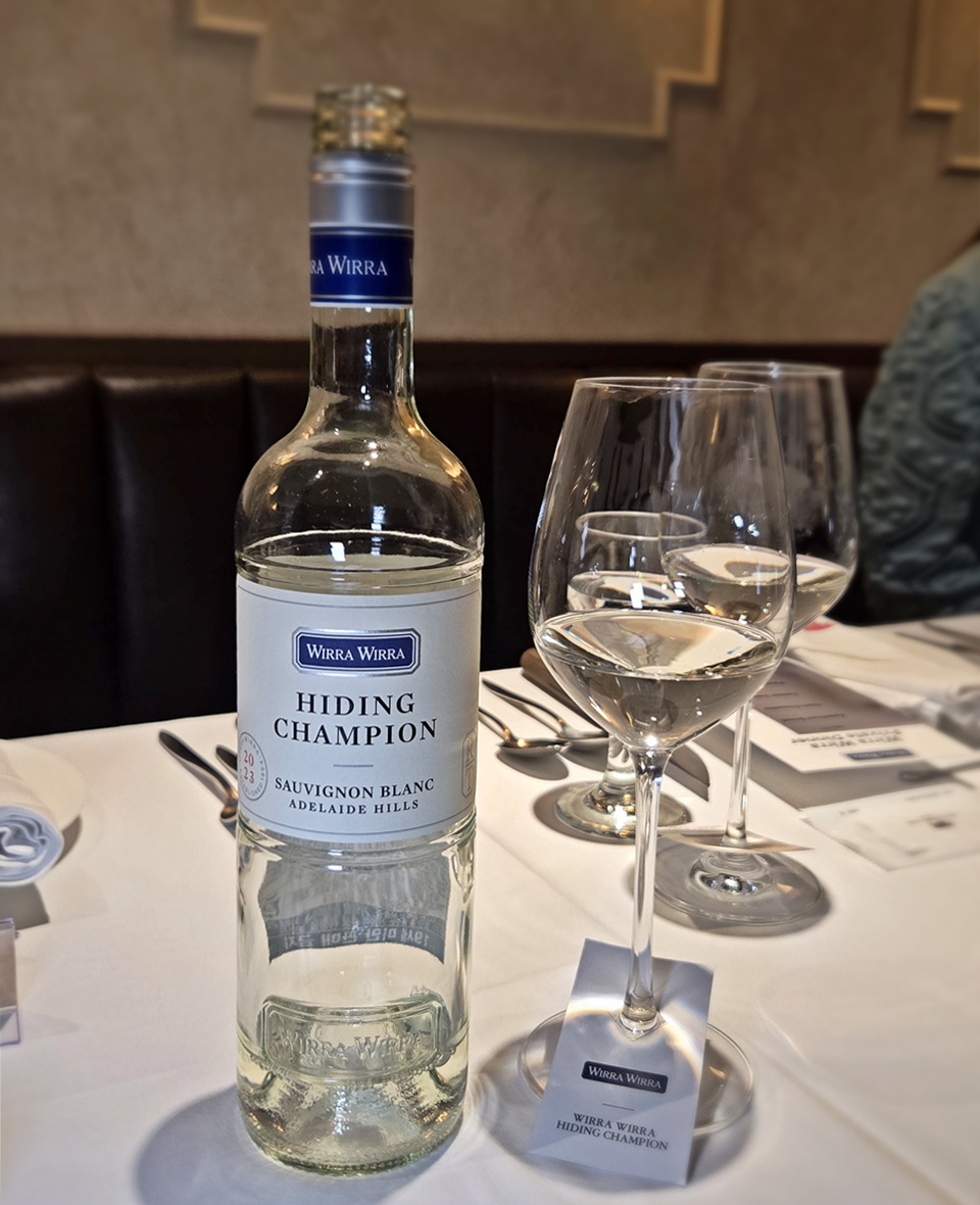 위라 위라 하이딩 챔피언(WIRRA WIRRA Hiding Champion)