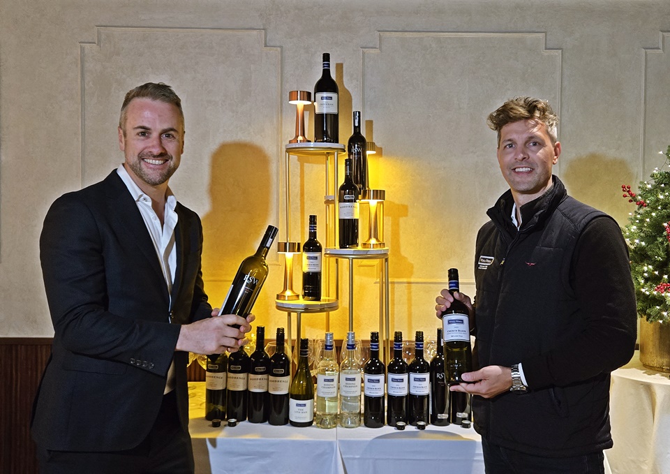 위라 위라(WIRRA WIRRA)의 CEO MW 매튜 델러(Matthew Deller)와 수출 매니저 스테픈 존스(Stephen Jones)