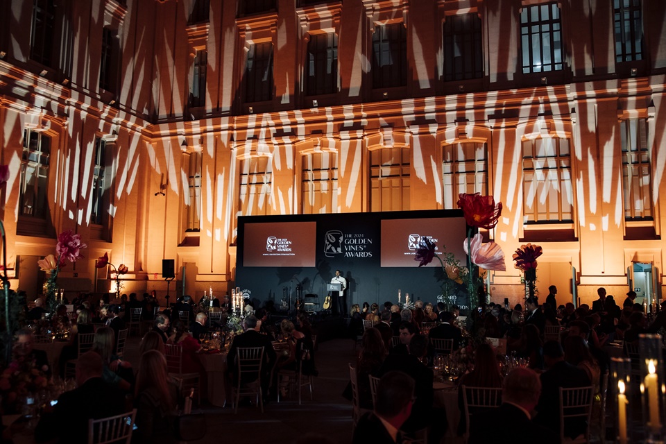 스페인 마드리드에 위치한 시벨레스 궁(Palacio Cibeles)에서 개최된 ‘2024 골든 바인즈 시상식(The 2024 Golden Vines® Award)’ (사진=Liquid Icons, The Golden Vines® Awards)