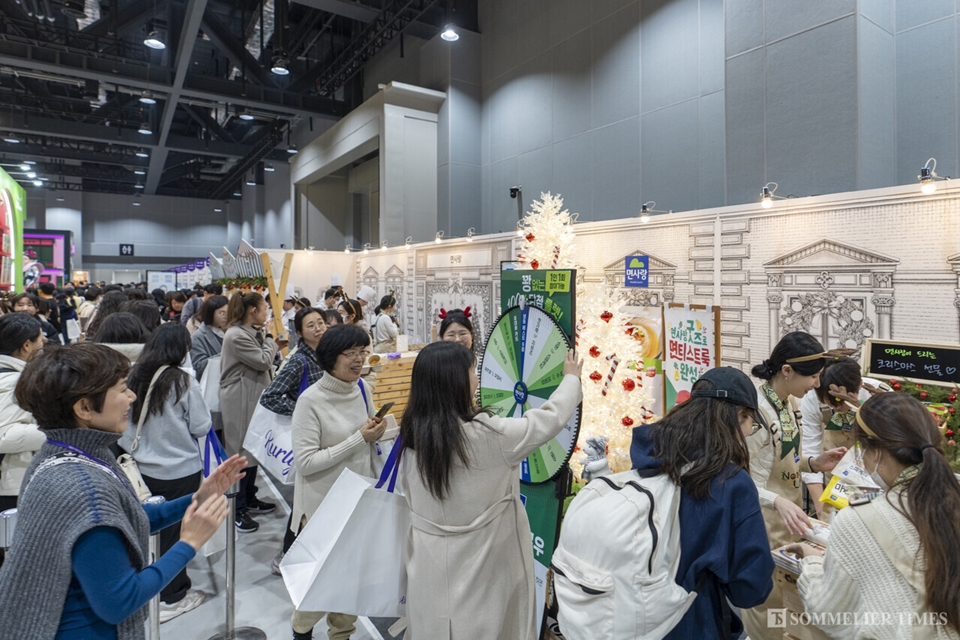 22일까지 코엑스마곡에서 열린 2024 컬리푸드페스타 전시장 풍경 (사진=김병수 기자)