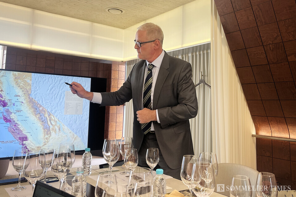 지난 3월 5일, 와인복합문화공간 도운빌딩에서 '덕혼 포트폴리오(Duckhorn Portfolio)'의 프레스 세미나가 진행되었다.