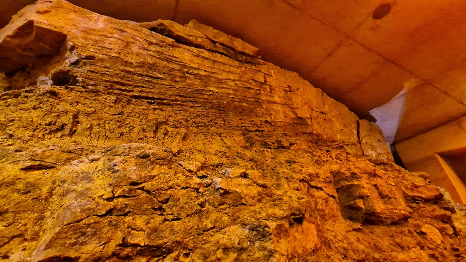 수천만 년에 걸쳐 형성된 지반 토양 (사진=마현수)