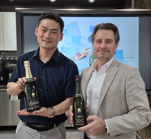 기자와 로헝 밸리 랑송 아시아퍼시픽 수출 매니저