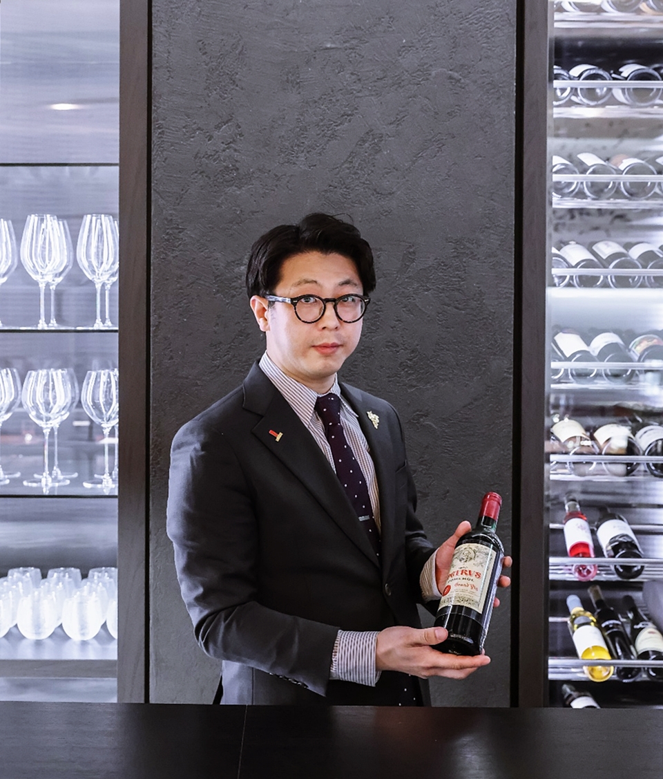 제 24회 한국 소믈리에 대회 우승자 이형택 소믈리에의 앞으로의 행보를 응원한다