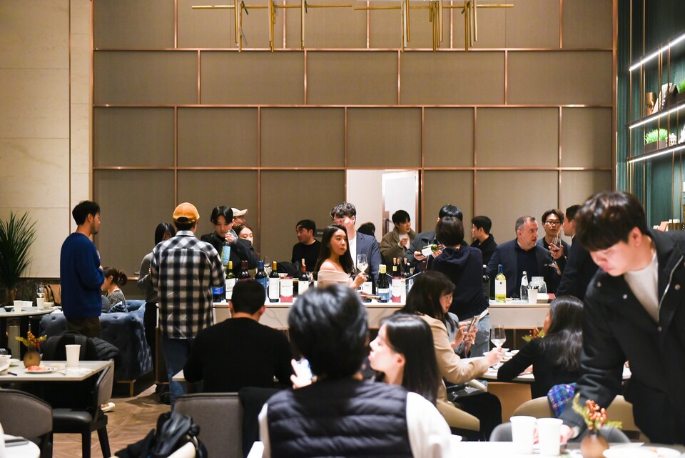 비케이트레이딩 프리미엄 와인 시음회가 풀만 앰배서더 이스트폴에서 진행됐다. @비케이트레이딩